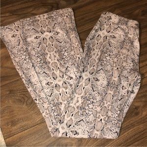Sho Sho snakeskin flare yoga lounge pants small